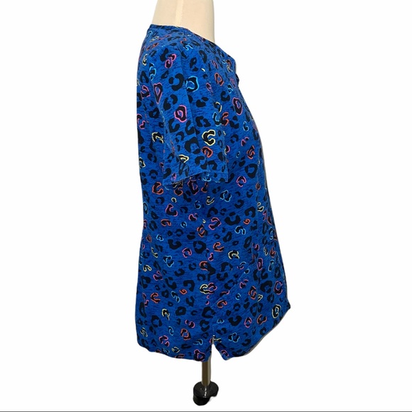 Code Happy Animal Print Scrubs - Picture 4 of 6